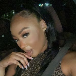 Meet your Posher, Kenneka